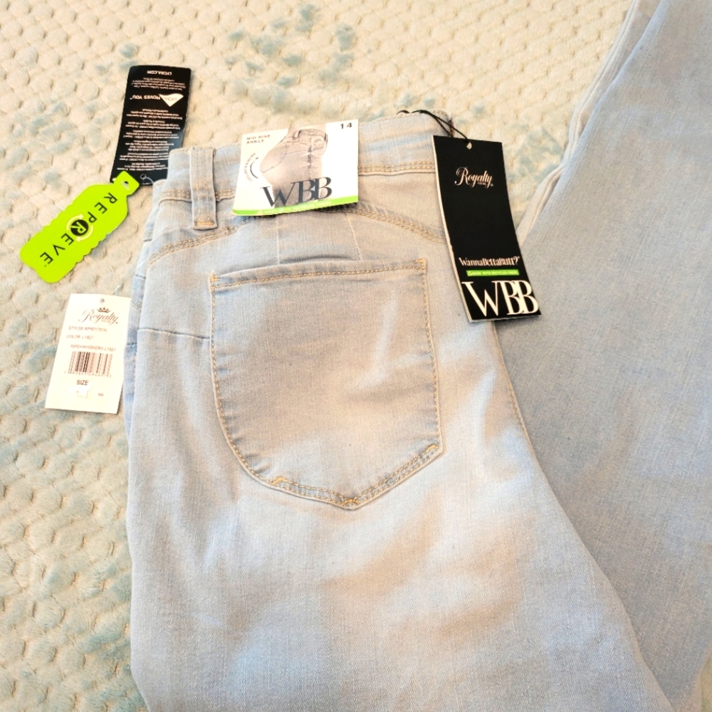 NWT-WBB Royalty For Me Women's Mid Rise Ankle Jeans-Size 14-NWT